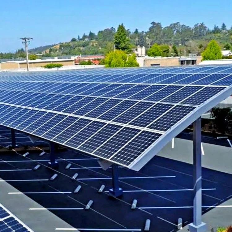 曲屋根太陽光発電カーポート